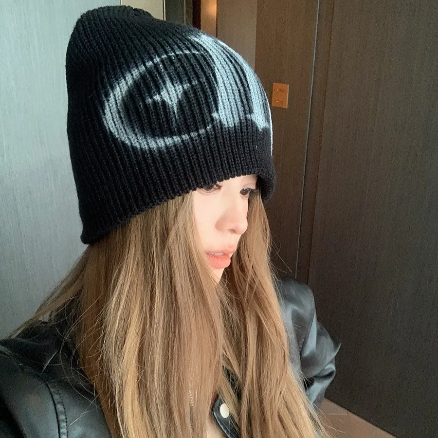 2024 Warm Running Beanie Winter Streetwear Beanie with My Logo Graffiti Letter Printed Skull Hats