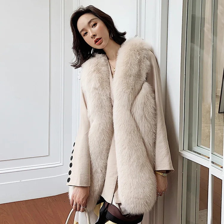 Factory wholesale custom spot Fashion winter fur fox coat luxury fur coat white genuine coat fox Fur Vest For Women