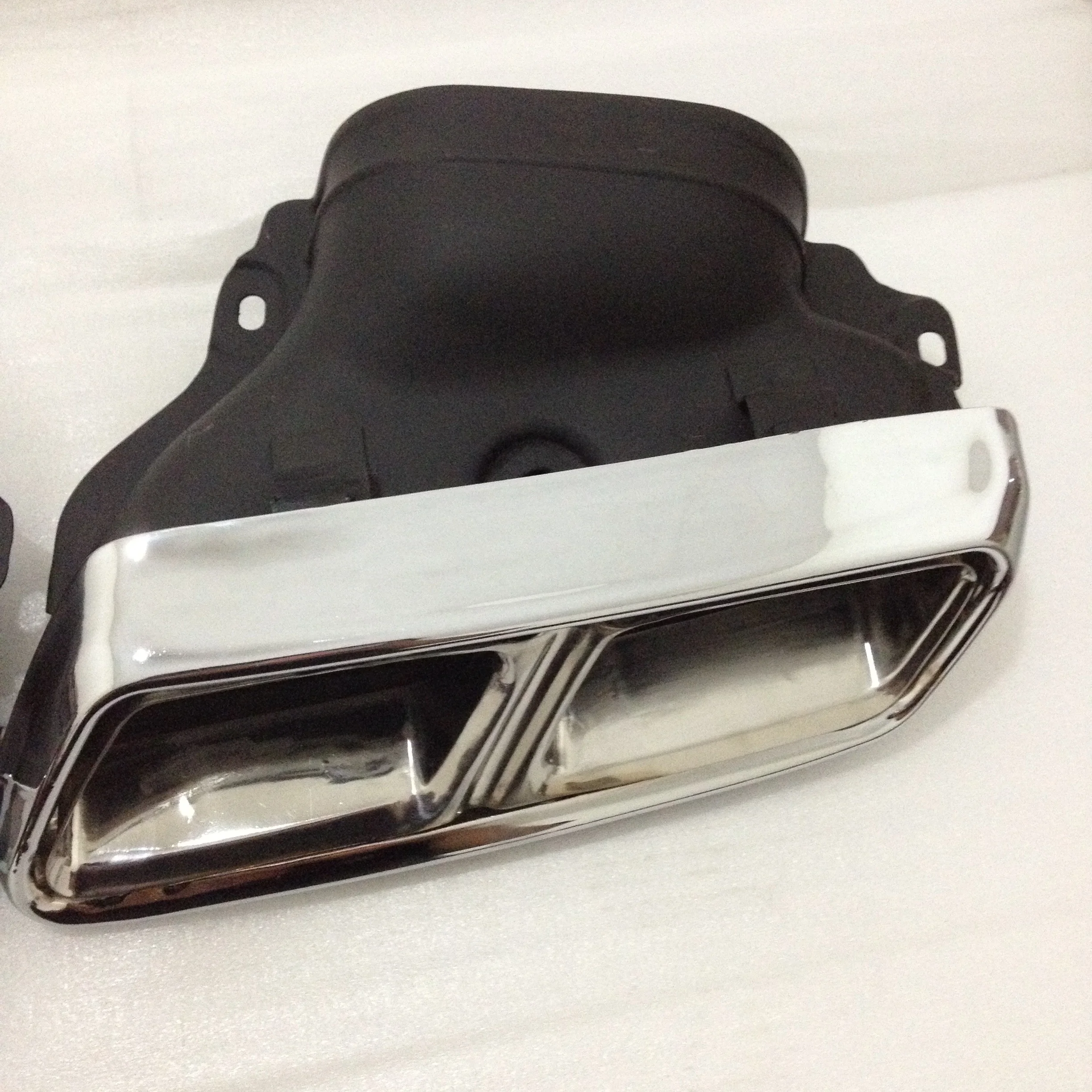 Stainless Steel Tail tips Exhaust Tips for Mercedes BEN Z E63 W212