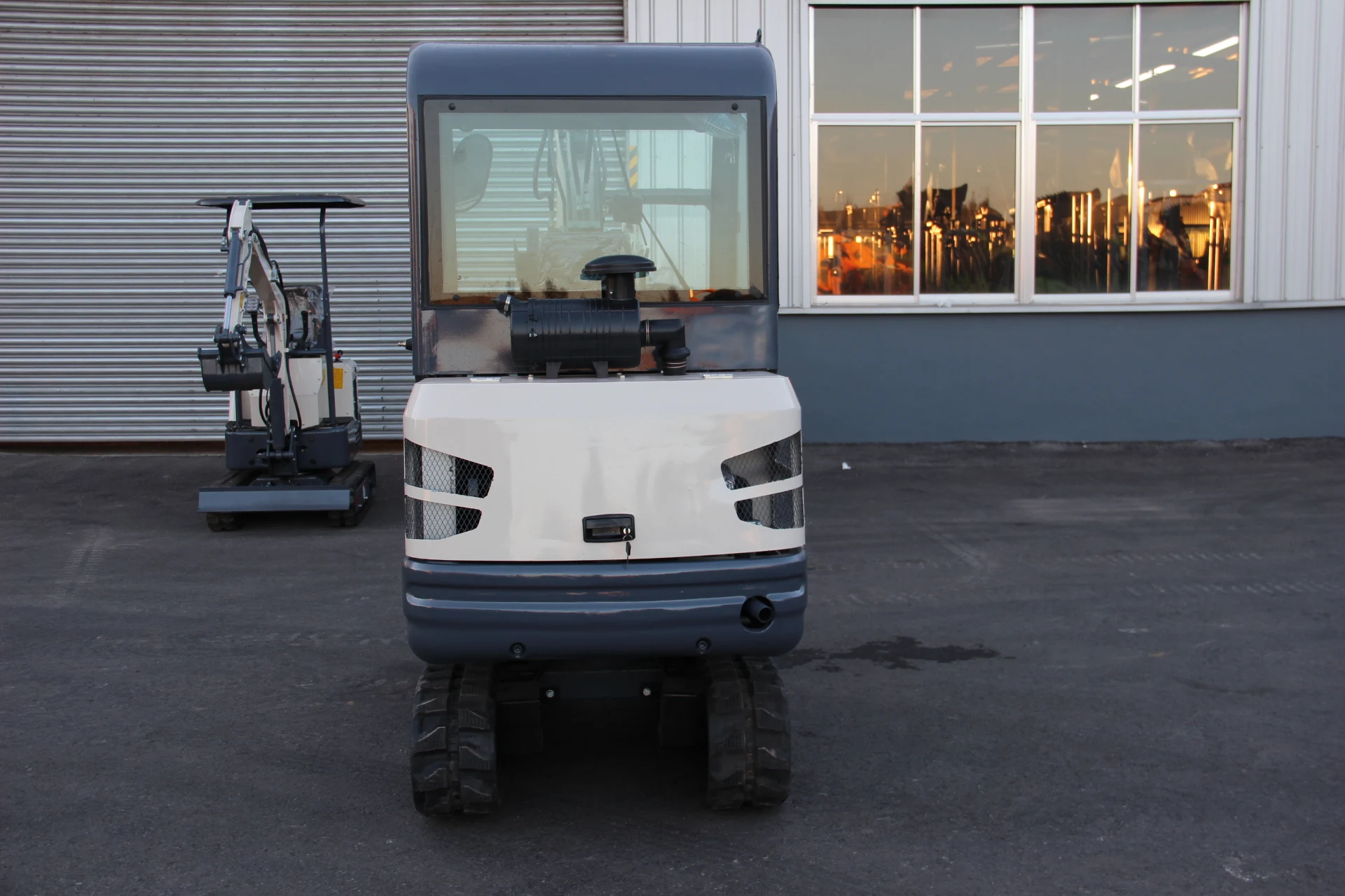 LGCM crawler mini tractors dozer excavator loader digger three size bucket