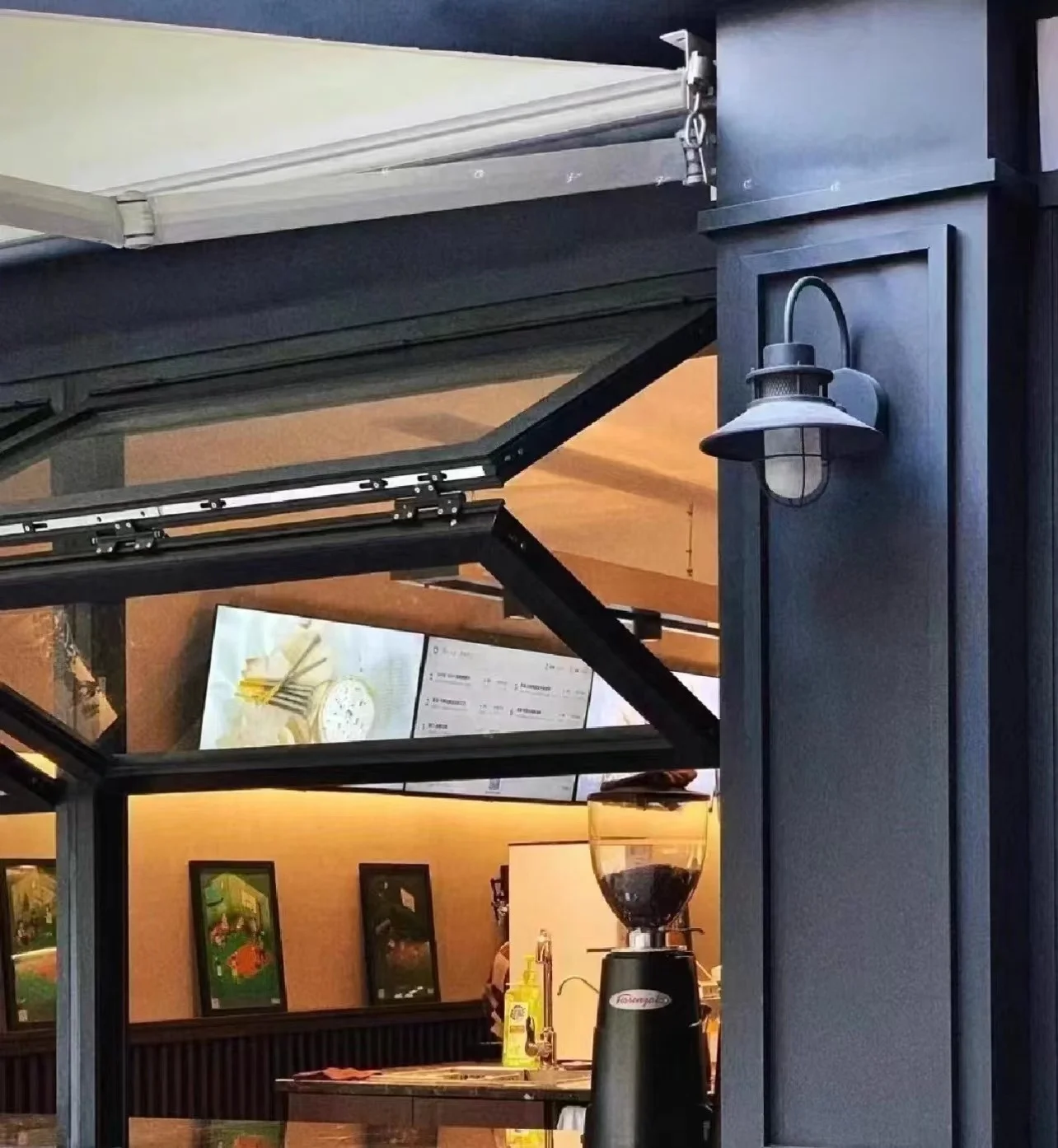 Aluminum doors and windows manufacturers produce and sell high quality acoustic windows wood grain up and down folding windows