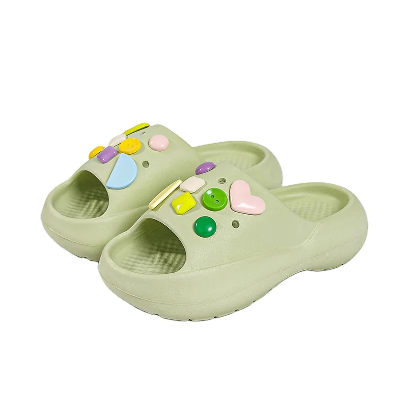 Custom logo printed pattern thick EVA slippers non-slip soft outdoor durable slippers