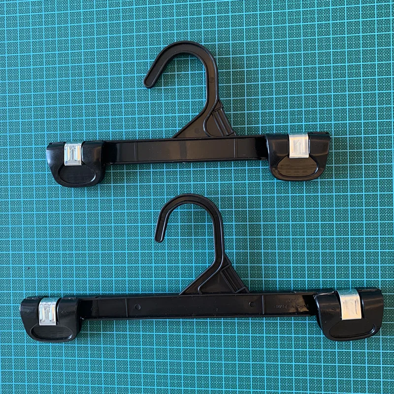 25cm 1001 skirt black clothes push up clip plastic anti-slip pant bottom hanger with sizes
