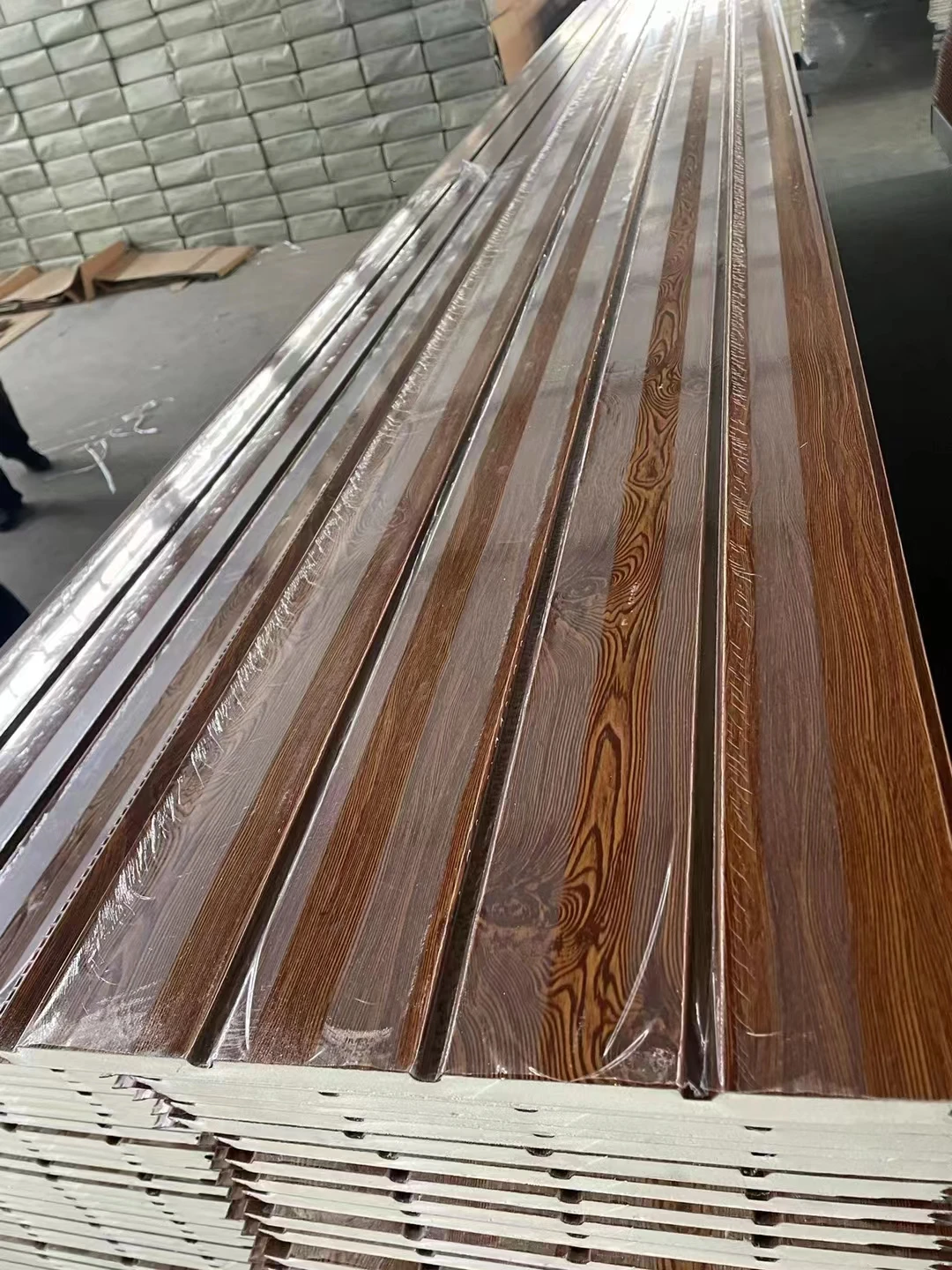 16mm Metal Siding High Quality Exterior Sandwich Wall Panel Hotel Decorative Material Wallpaper