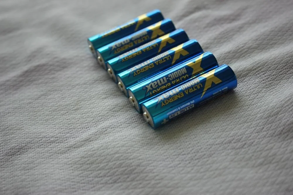 
alkaline AAA LR03 1.5V flashlight .digital battery 