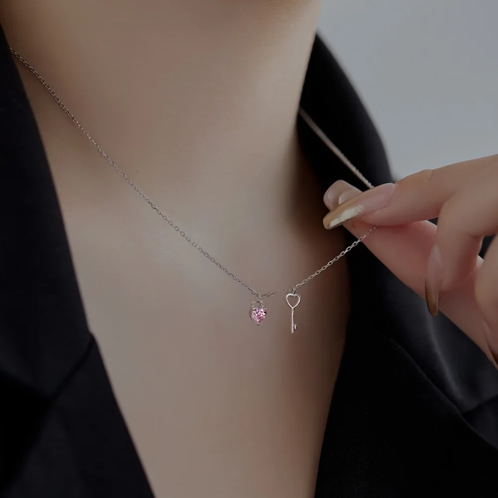 2024 New Jewelry Fashion 925 Sterling Silver Link Chain Pink Zircon Heart Key Pendant Necklace For Women