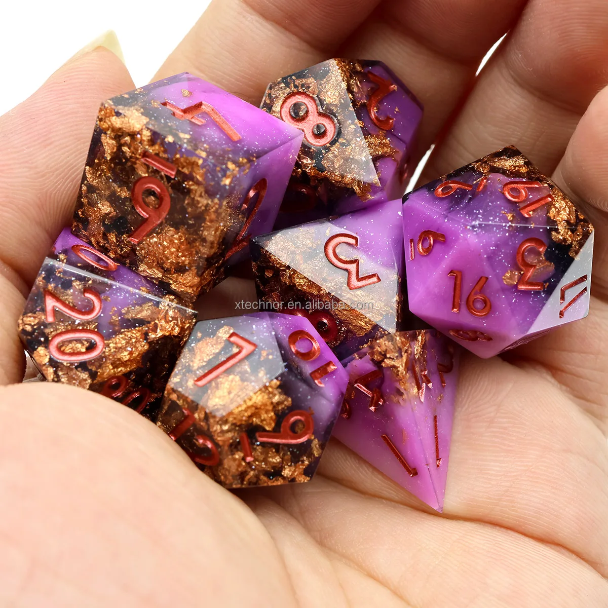 Board Games Resin DND Dice Set Sharp Edge RPG Dice Role For Playing Table Game Gift-N3
