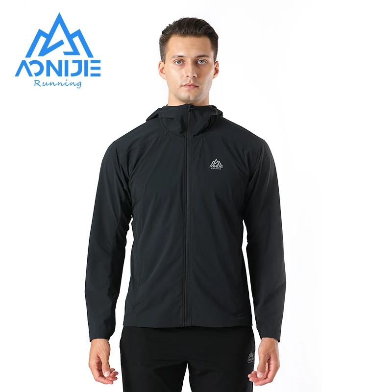 Wholesale FM5131 Man Fale Waterproof Sports Thin Hooded Jacket Windbreak Short Coat With Pocket For Running Gym Hiking