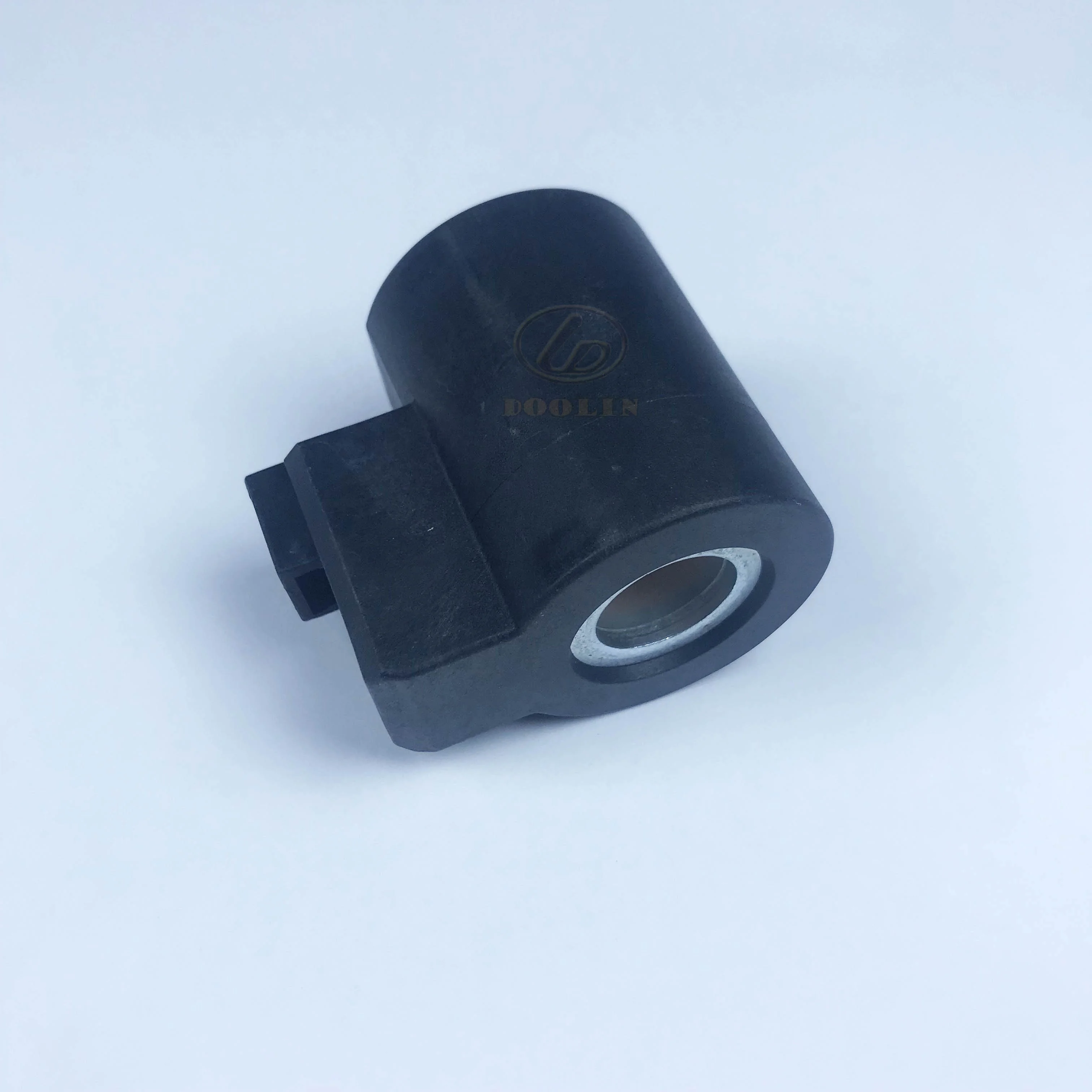 EC210D Excavator Pump Solenoid Valve D28G