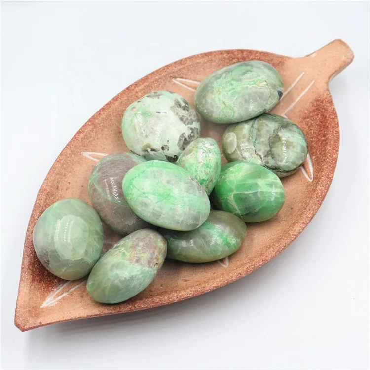 Fast shipping natural worry stones quartz crystal palm stones