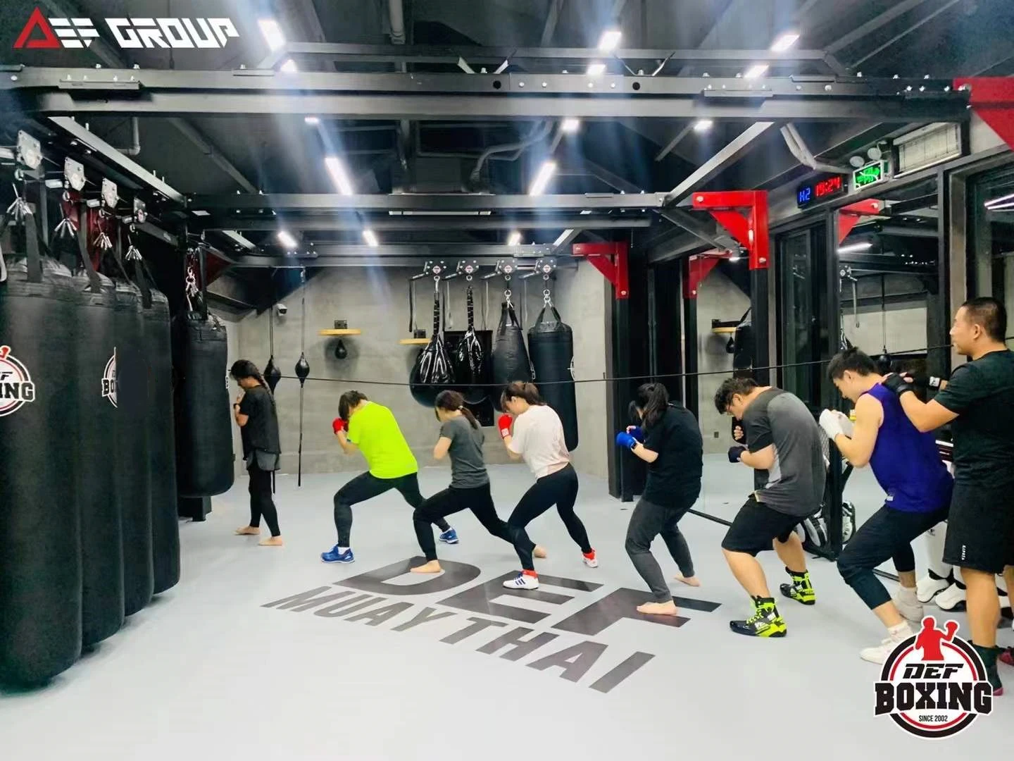 Boxing Club Hanging Movable Combination Sandbag Rack Design Service Gym Club Boxing Center