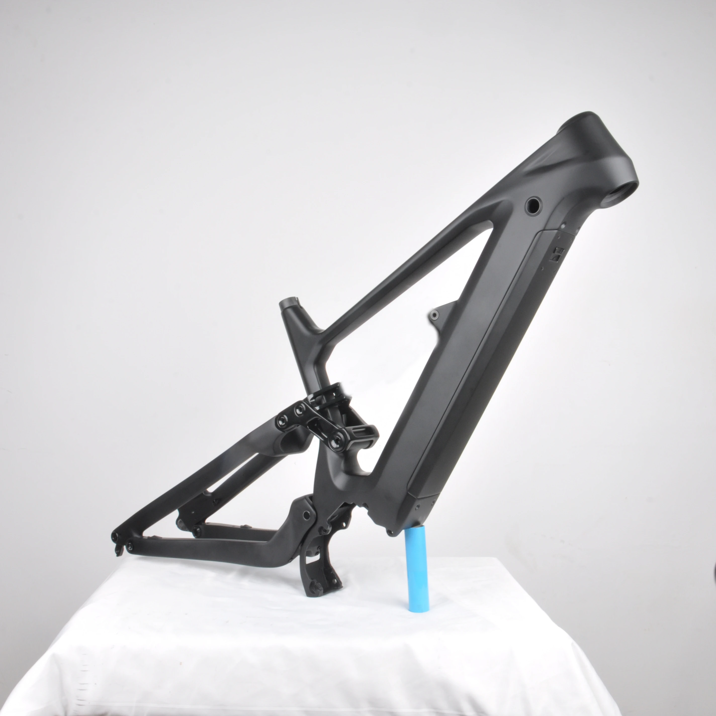 dengfu E82 carbon 29er frame full suspension electric bike BAFANG MOTOR m560 (UDH version and normal version)