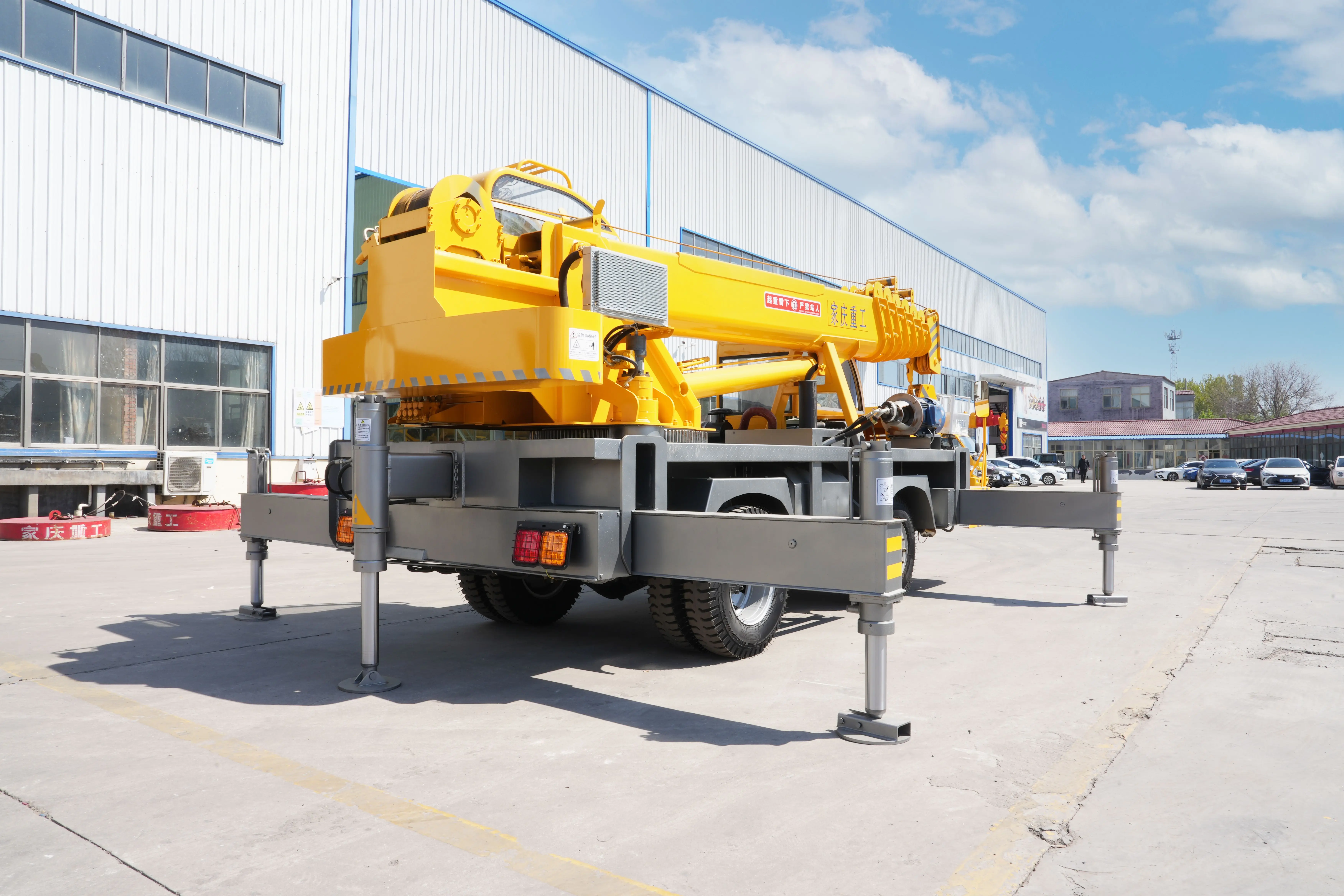 New Product hydraulic truck crane mini truck crane  8Ton Self-Made Crane For Construction