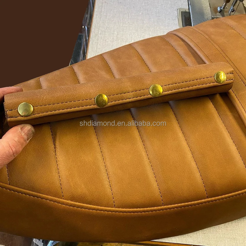 customs triumph bonnie seat Cushion/Triumphbike scramber900/1200XE saddles/old school leather Seat/T120 motorcycle bike  selle