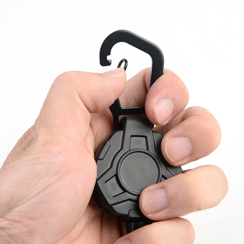 High Quality Heavy Duty Easy Pull Reel Buckle Steel Cable Anti-Lost Badge Holder Strong Carabiner Retractable Key chain