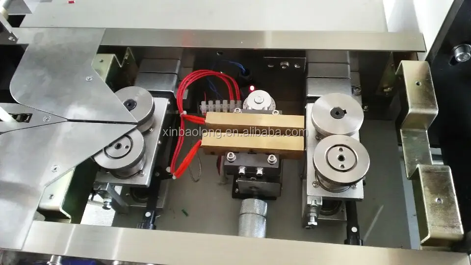 Automatic String Cheese/screw Hardware Pillow Packaging Machine