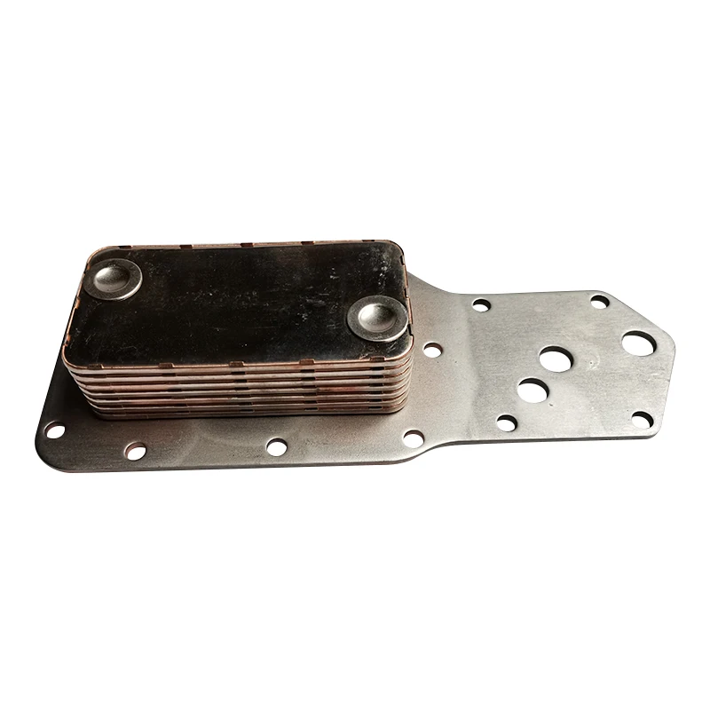 Детали системы охлаждения грузовик 3957544 3921558 3918293 Dongfeng Cummins 6BT сердечник масляного радиатора