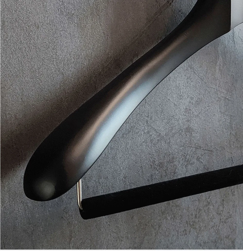 Chinam Luxury Coat Pant Black Wooden Suit Hanger for Fashion Carton Iron Customized Logo Custom Made Multifunction Single 5.5