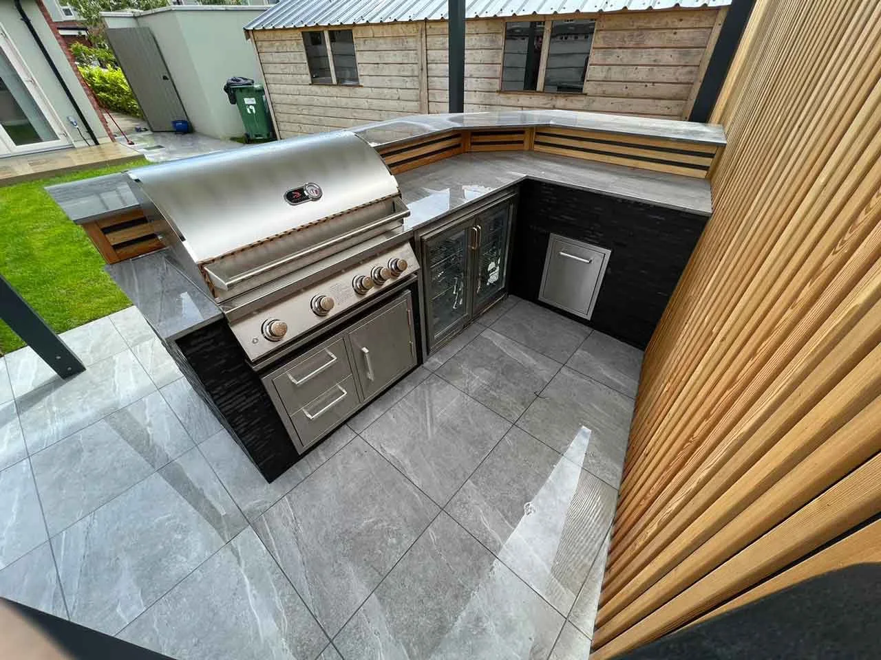 Professional BBQ Island Outdoor Kitchen Grill With Fridge and Bar For Outdoor Use