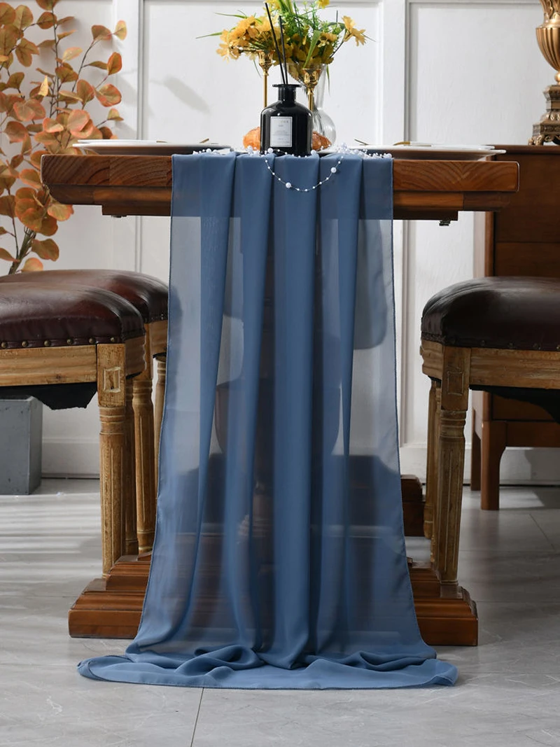 Luxury Dining Table Runner for Extravagant and Opulent Settings Woven Technique for Home or Hotel Use