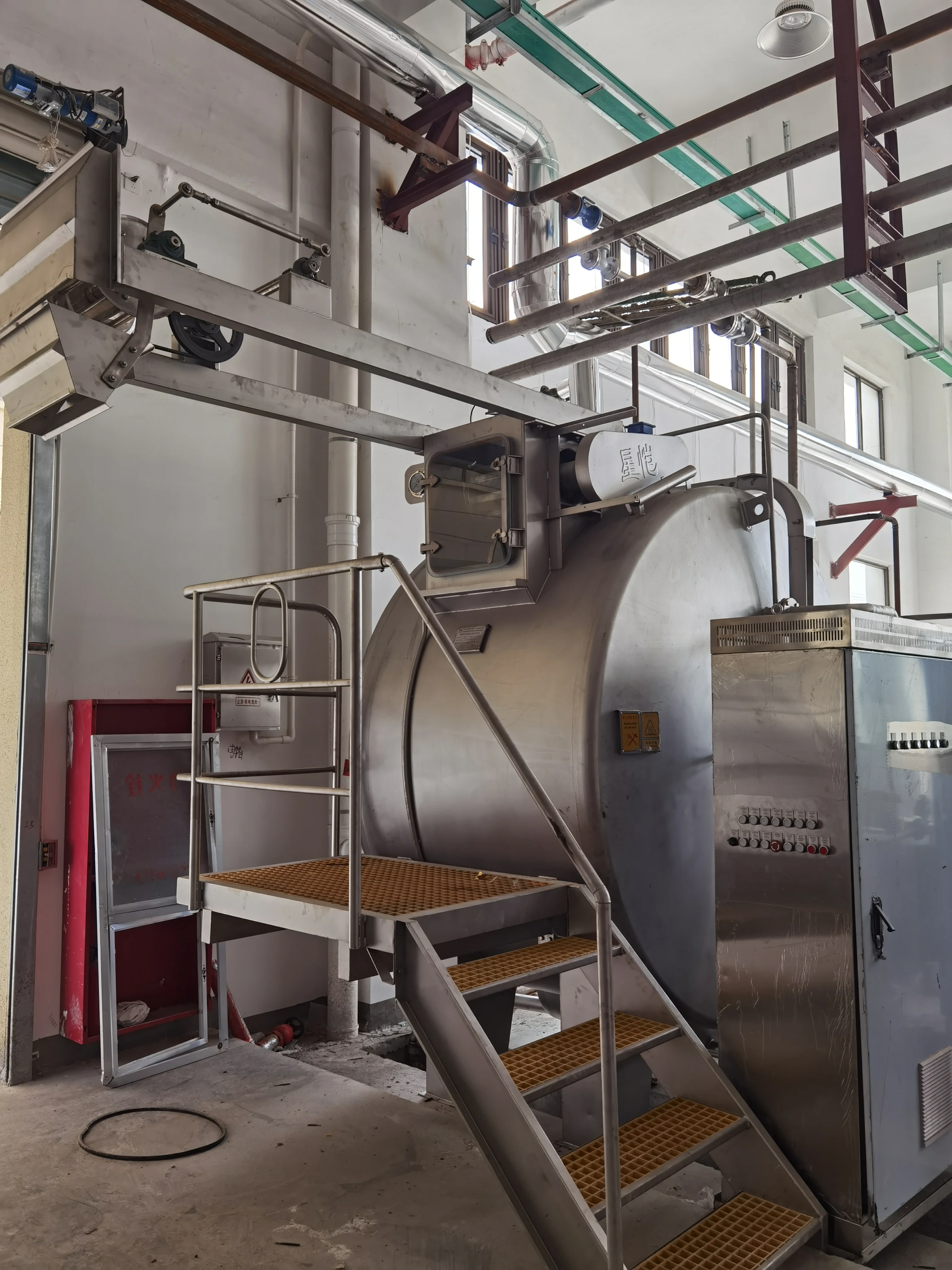 Normal temperature fabric dyeing machine