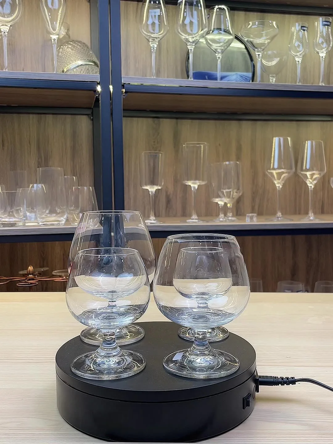 Hot Selling Crystal Glassware Drinking Cups Cognac Wine Snifter Whiskey Spirit Glass Brandy Glass for Bar