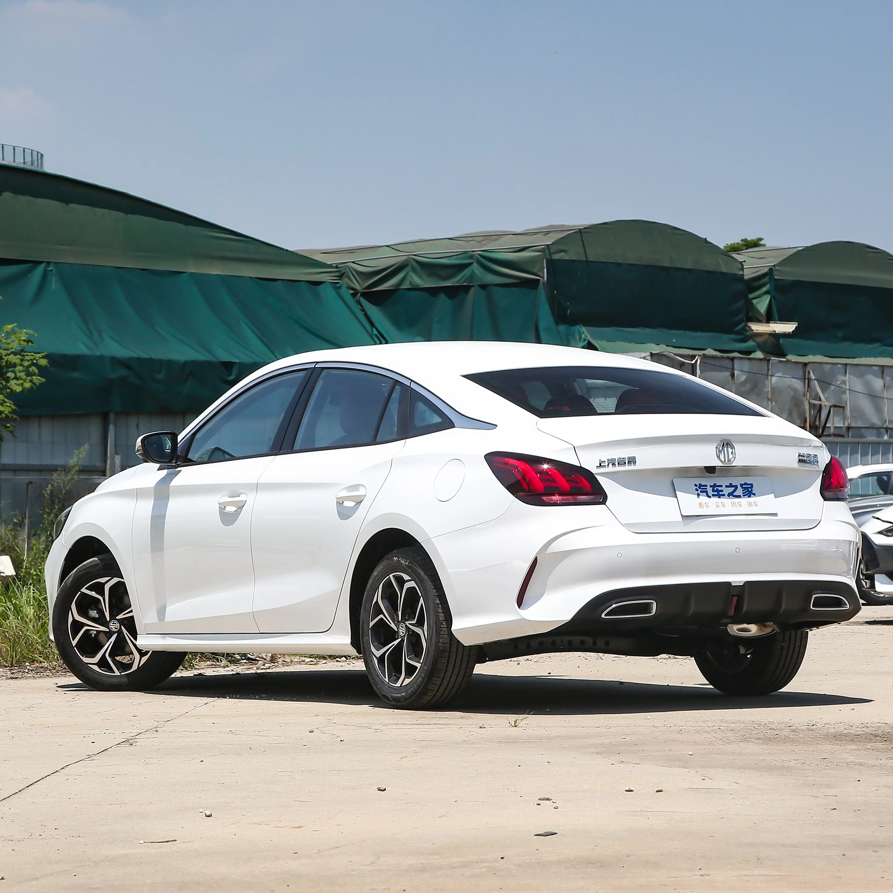 MG 7 2023 2.0T Gasoline Car Sedan Mg 7 Auto 2023 Price in China New Car Mg 7 Sedan Car Gasoline Vehicle For Export in Stock
