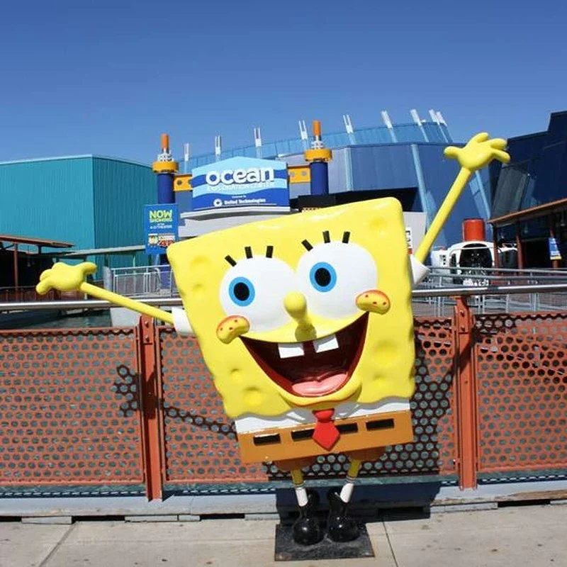 Custom Cartoon Statue Fiberglass Sculpture Spongebob Sculpture Resin Statue for Decor