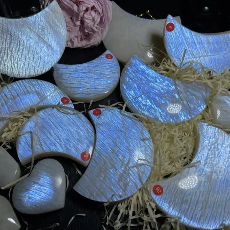 Wholesale High Quality Healing Stone White Moon Stone Blue Moonlight Moon Ornament for Gifts