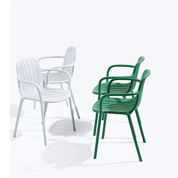  Sell Hotel Restaurant famous design plastic dining chair supplier chaise manufacturer garden chairs