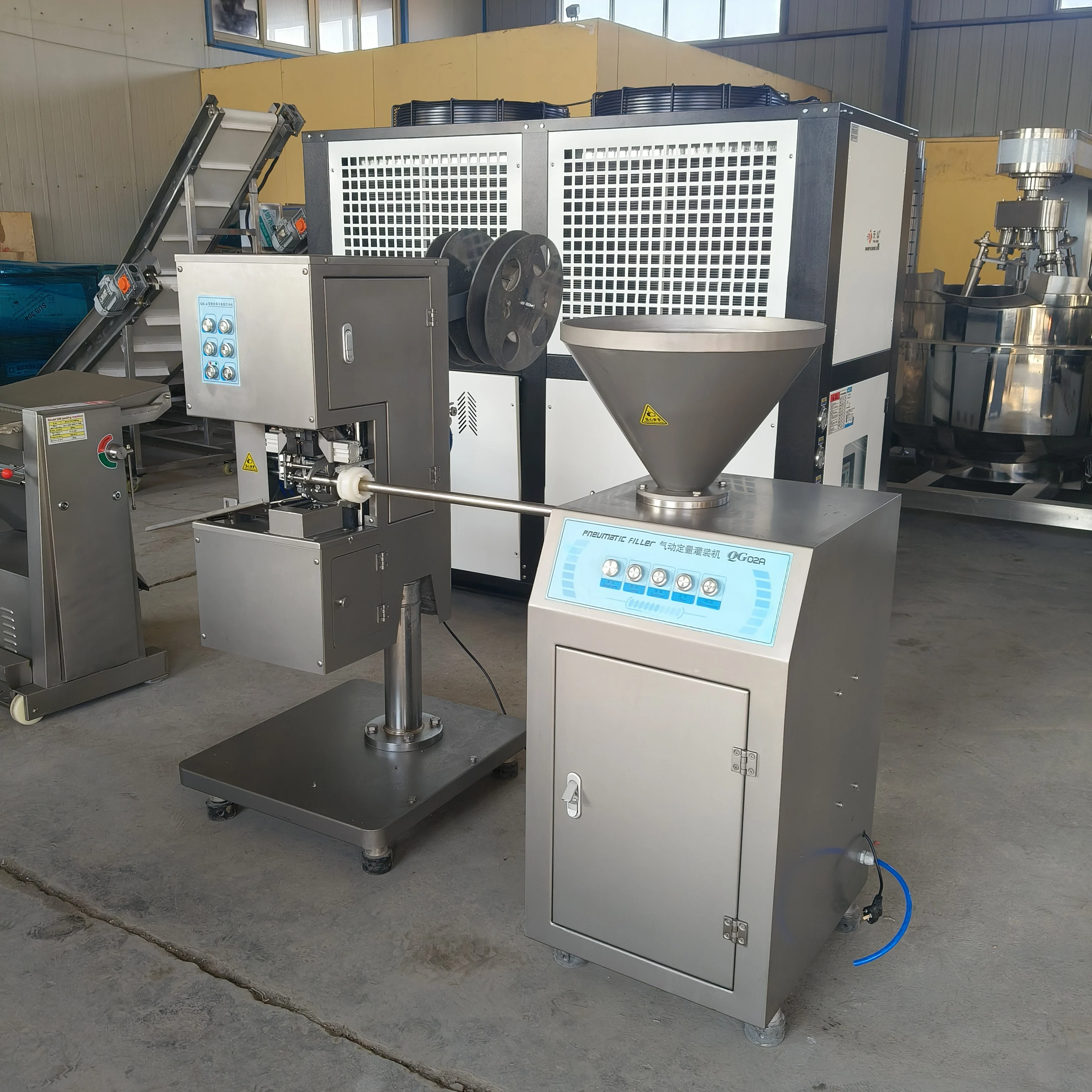Fully Automatic Pneumatic Sausage Filler and Twister New Condition Ham Sausage Twister Machine with Pump Motor Core Components