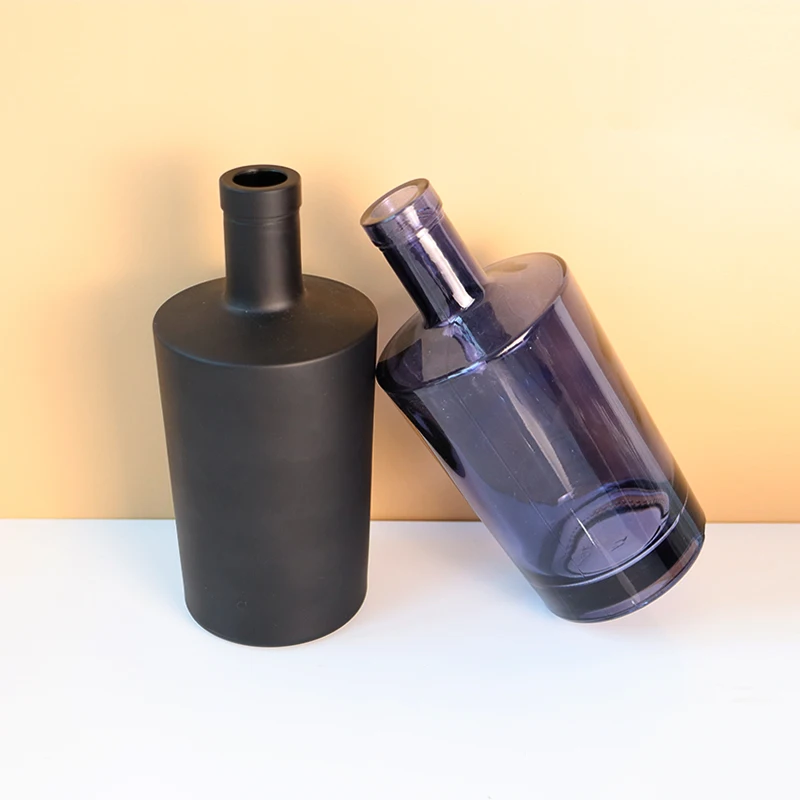 50cl 75cl Matte white  Round Glass Liquor Alcohol Bottle Gin Whisky Vodka Tequila olive oil Baijiu Glass Bottle With Cork Lid