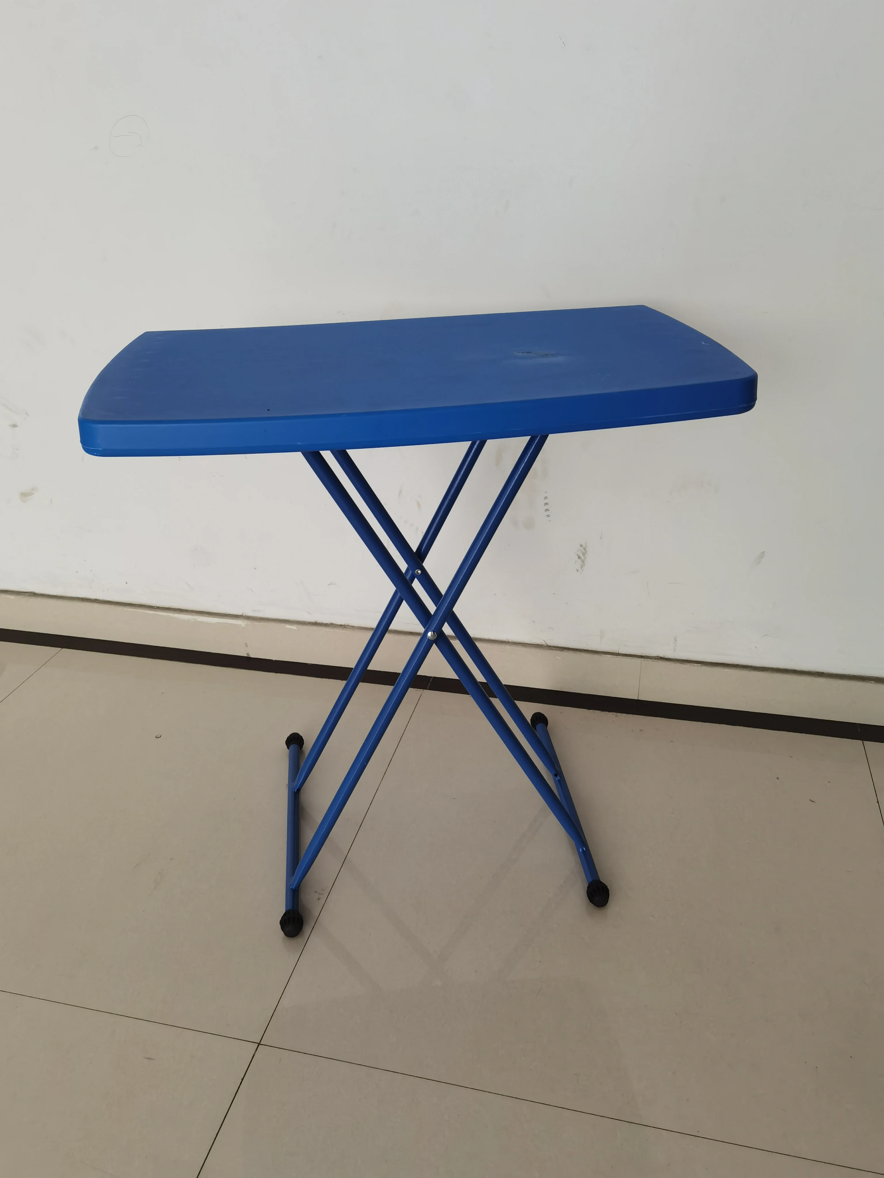 Portable folding laptop personal table