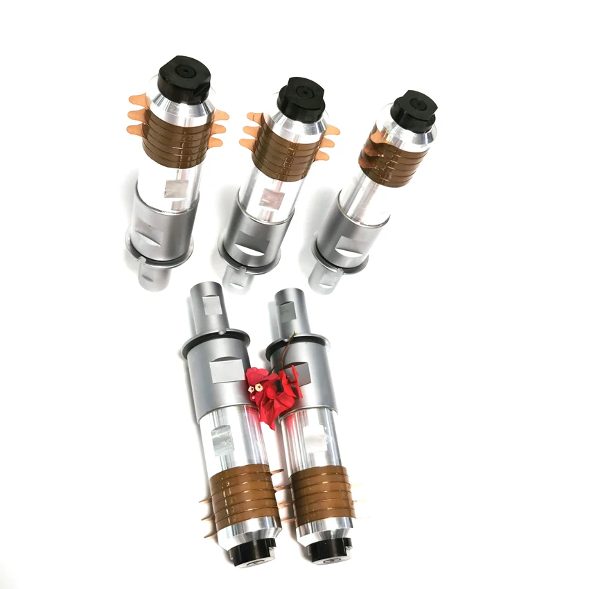 2600w PZT 8 Pressure Ceramic Transducer 20KHz Ultrasonic Horn For Ultrasonic Plastic Welding Device