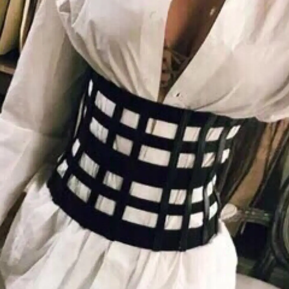 Wide Hollow Elastic Cinch PU Belt Black