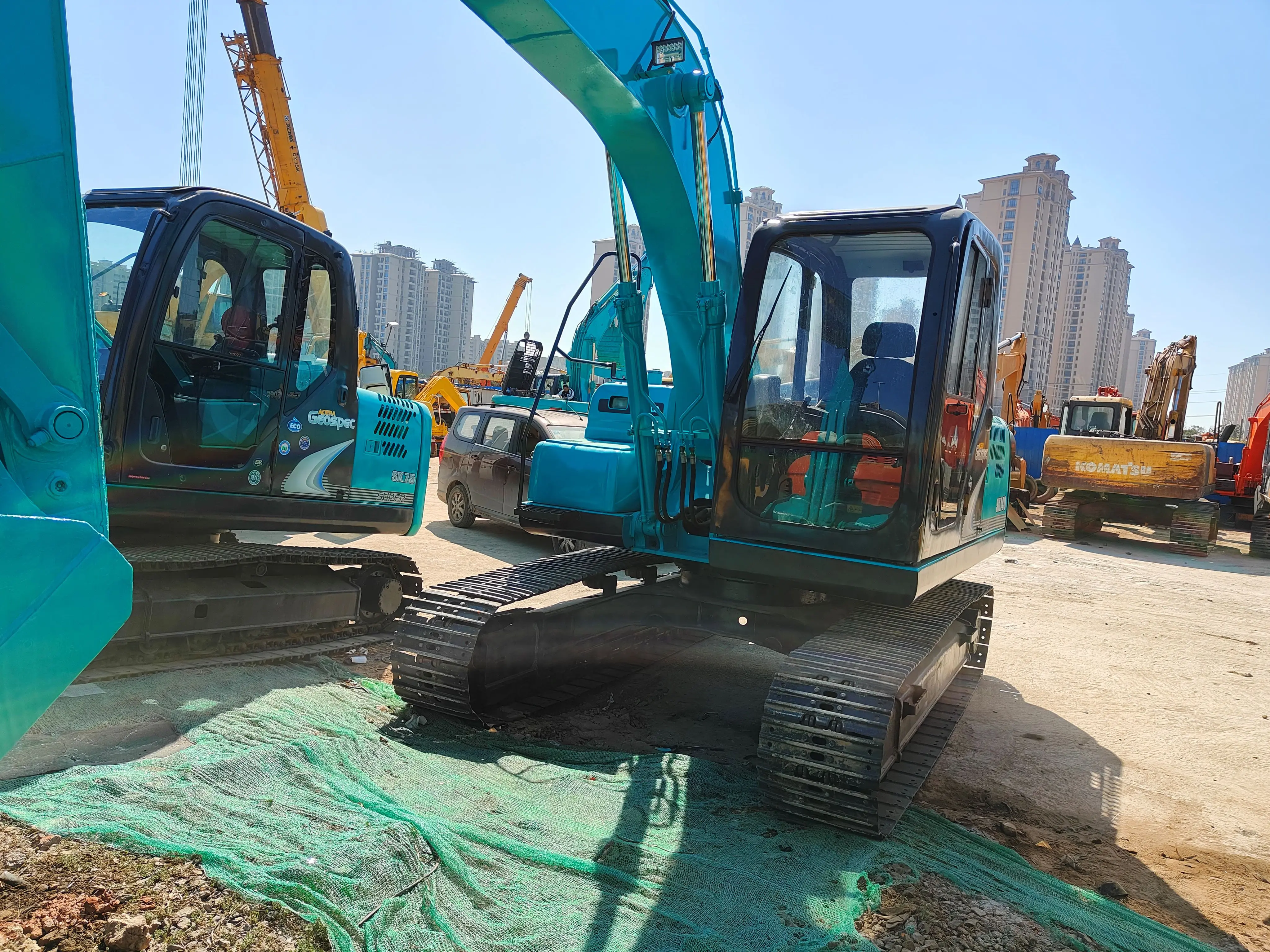 Used Kobelco Sk140/ Sk250/Sk240/Sk260/Sk350/Sk260-8/Sk210/Sk200 Crawler Hydraulic Excavator 20 Tons Excavator used excavator