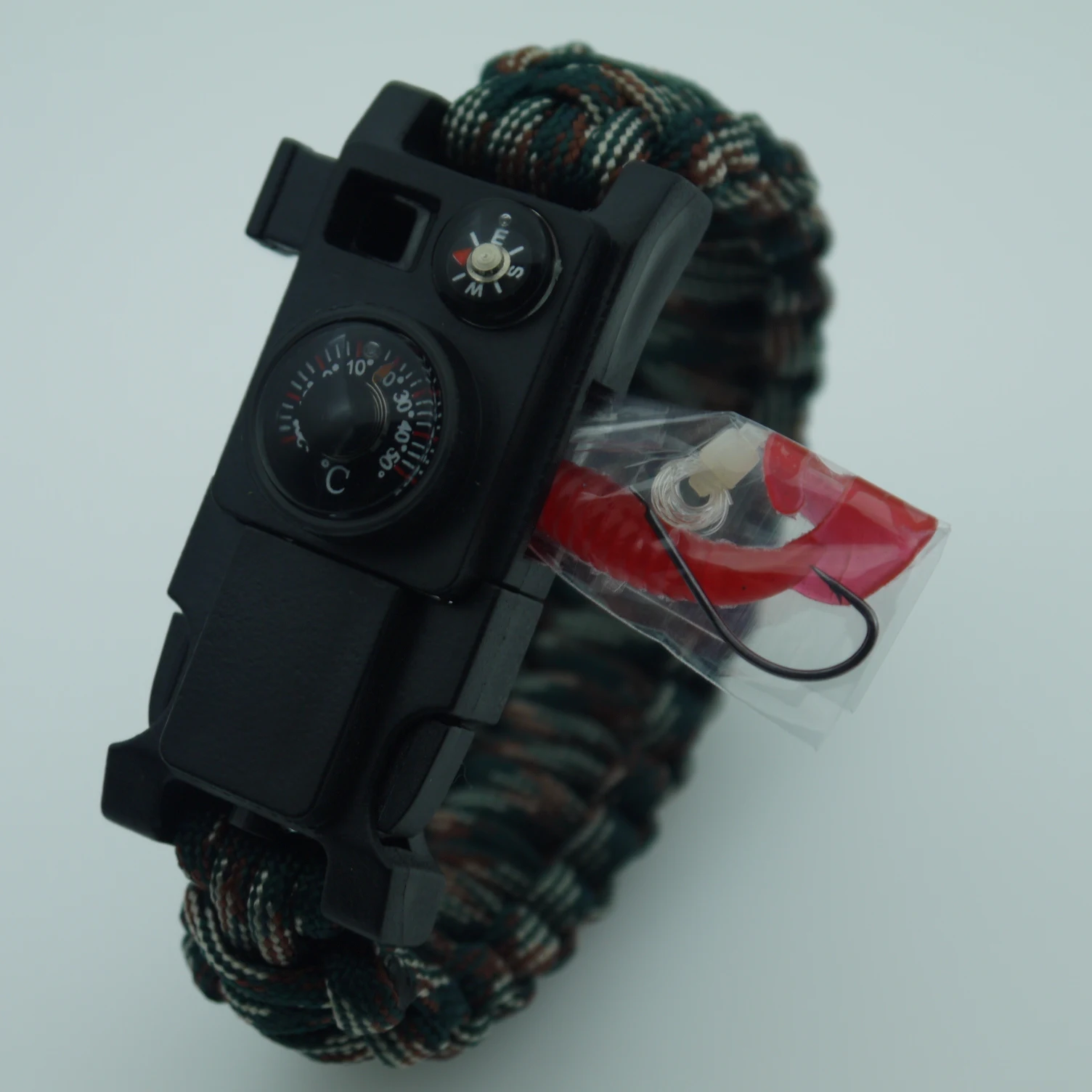 New design Outdoor Survival Multi-function with Compass fish hook bait and thermometer Survival Paracord Bracelet for fishing