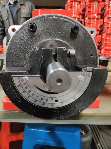 MVE 1400/15   THREE PHASE  220V 380V FORCE  ADJUSTABLE ELECTRIC VIBRATION MOTOR FOR SIZING AND SORTING SCREENS 14KN  1500RPM