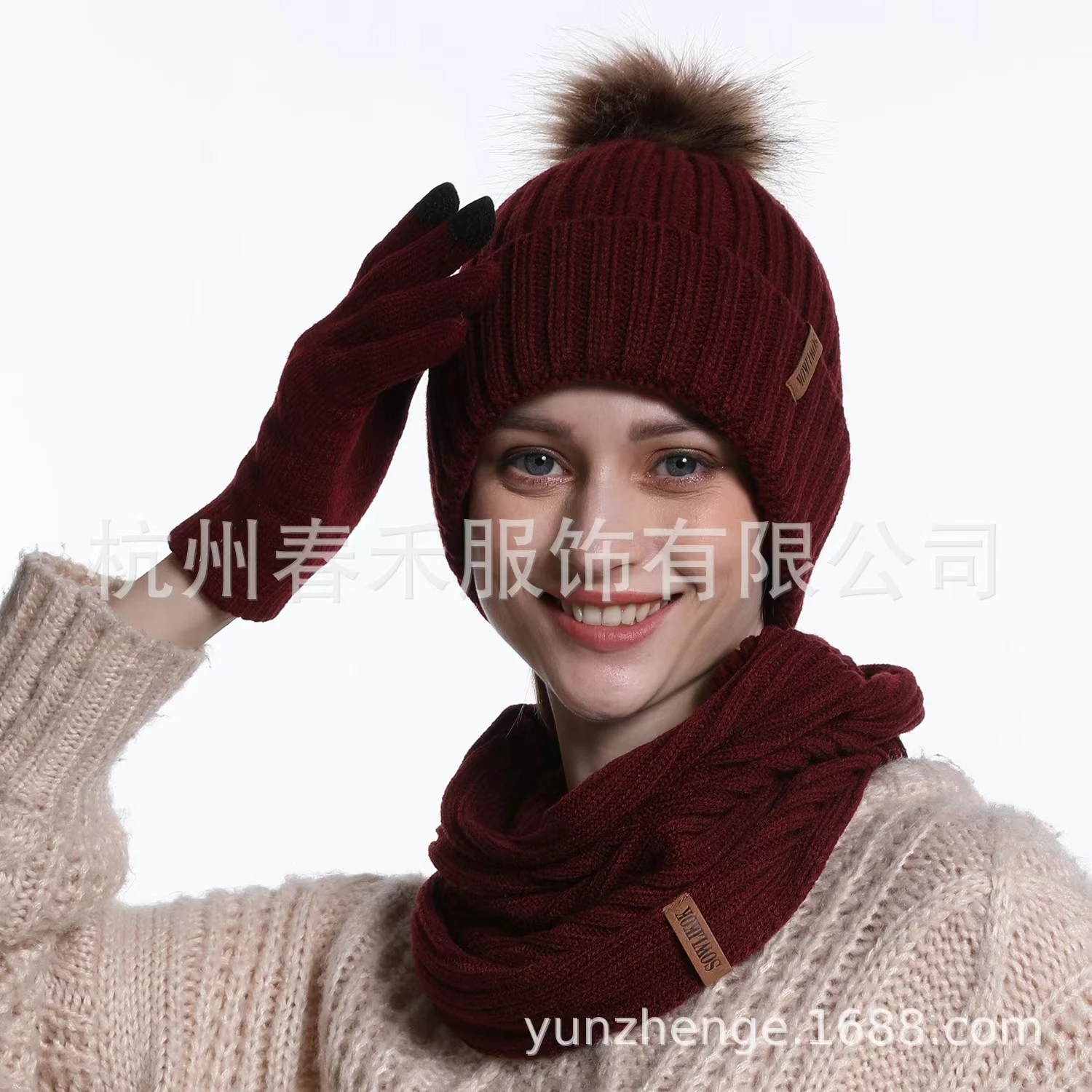 Wholesale Custom Logo Beanie Hat Scarf Glove Set For Adult Windproof Outdoor Sports Knitted Pompom Hat Neck Scarf Gloves Set