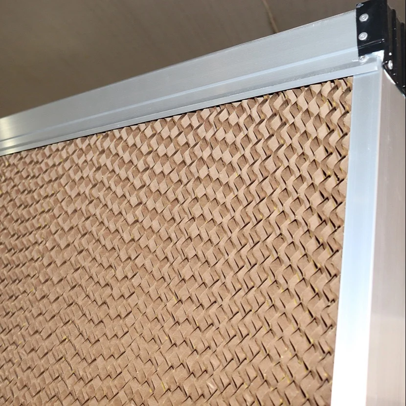 The wet curtain air conditioning system is widely used in poultry houses and greenhouses