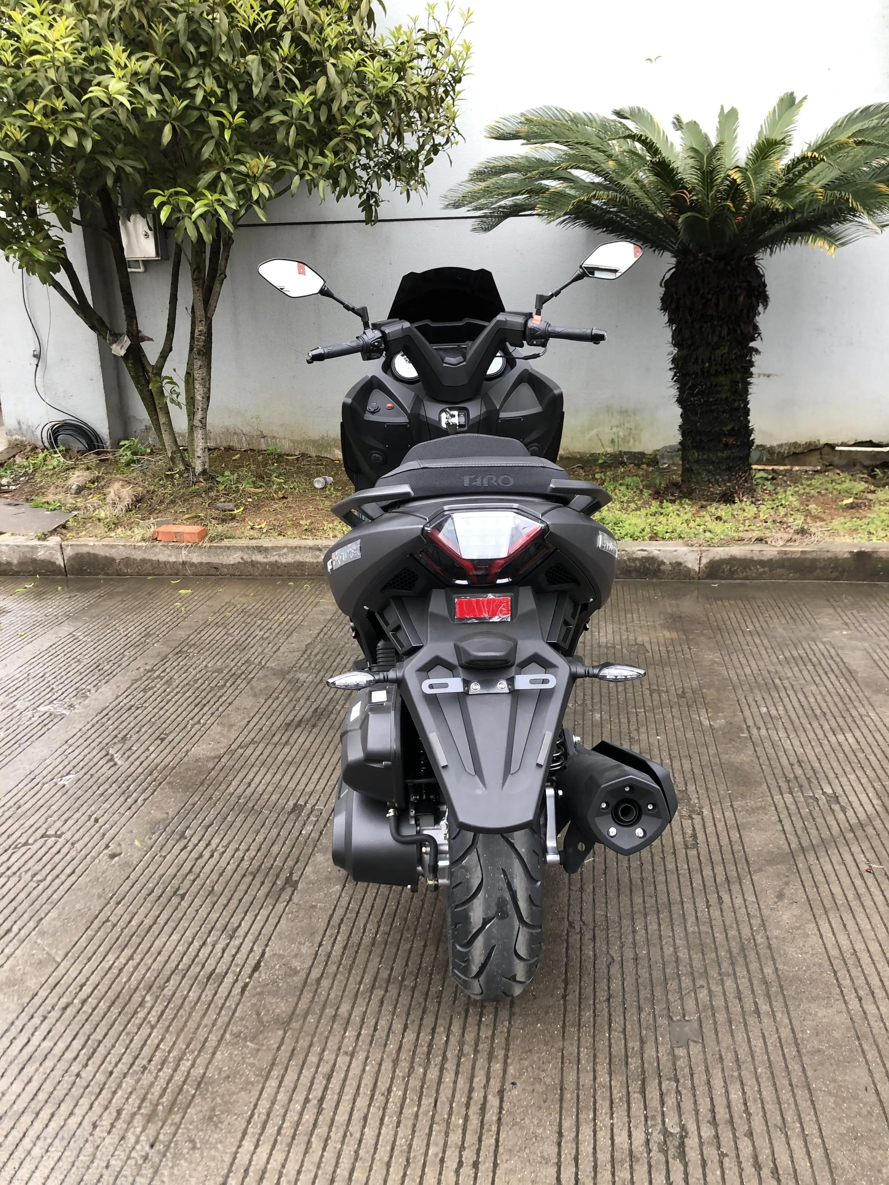 Popular sale black color 300cc 120kmh high speed off road gas motorcycles scooters