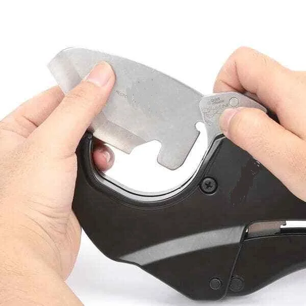 1-1/4 in.PVC, CPVC, PP, PEX and PE piping Ratcheting PVC Cutter