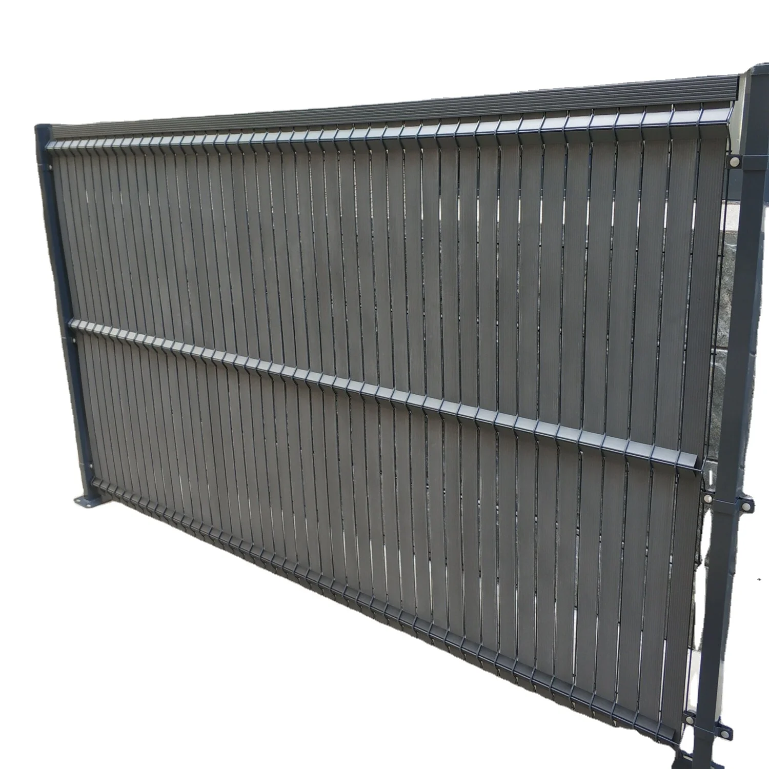 Antil-UV Vertical Strip 3D Fence Panels PVC Rigid Privacy Screen Fence Slats Latte Kit Occultation PVC for 2.5m Metal Frame