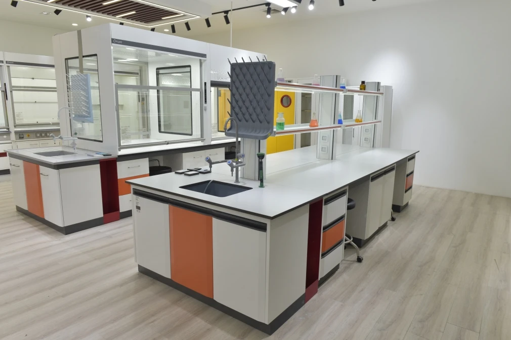 Free Design Medical Chemistry Laboratory Furniture Lab Tables with Steel Cabinet Lab Bench