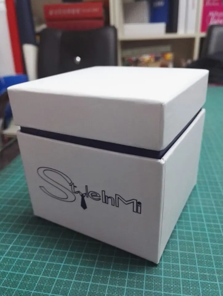 LED light highend packaging watch gift box customized Paper cardboard Top And Bottom With Neck Box