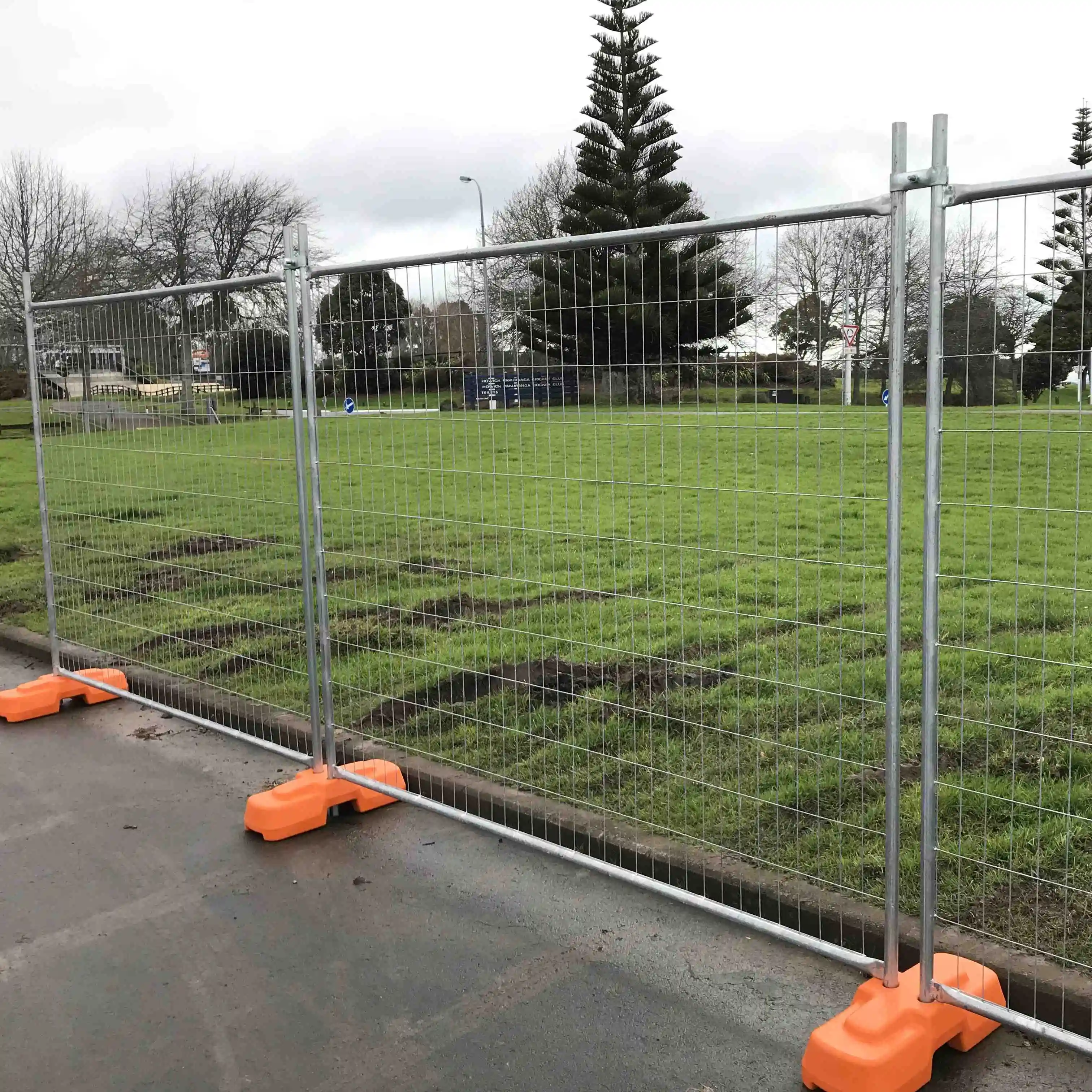 Galvanized Temporary Construction Fence with Roval Coating for Construction Site