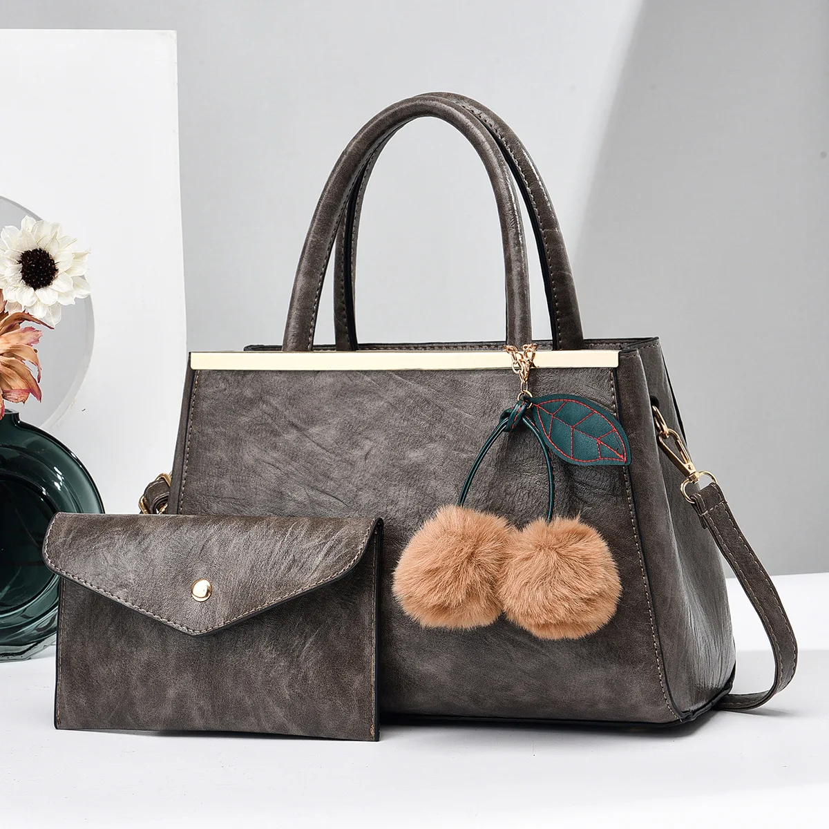 2023 new high-end handbag with large capacity, fashionable and versatile, ladiestwo-piece set.