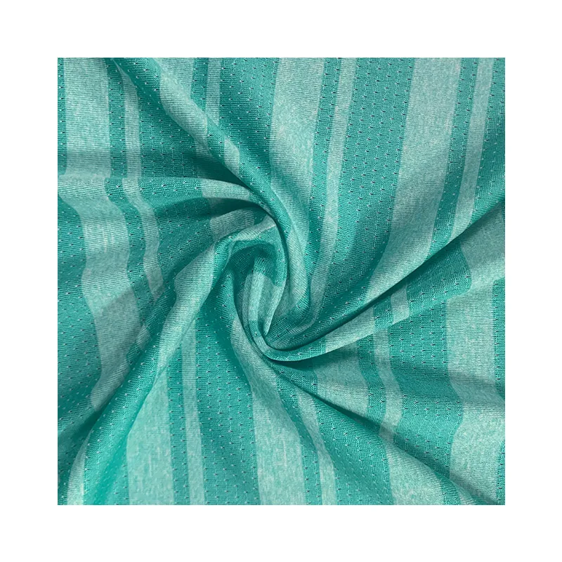 Хорошее качество, 100% полиэфирная ткань, подходящая для изготовления различных предметов одежды