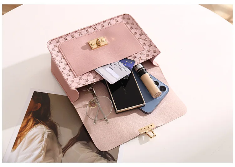 New 2024 Summer Handbags For Women Printing Pattern Outdoors PU Leather Plush Pink Gifty Hand Bags For Girls