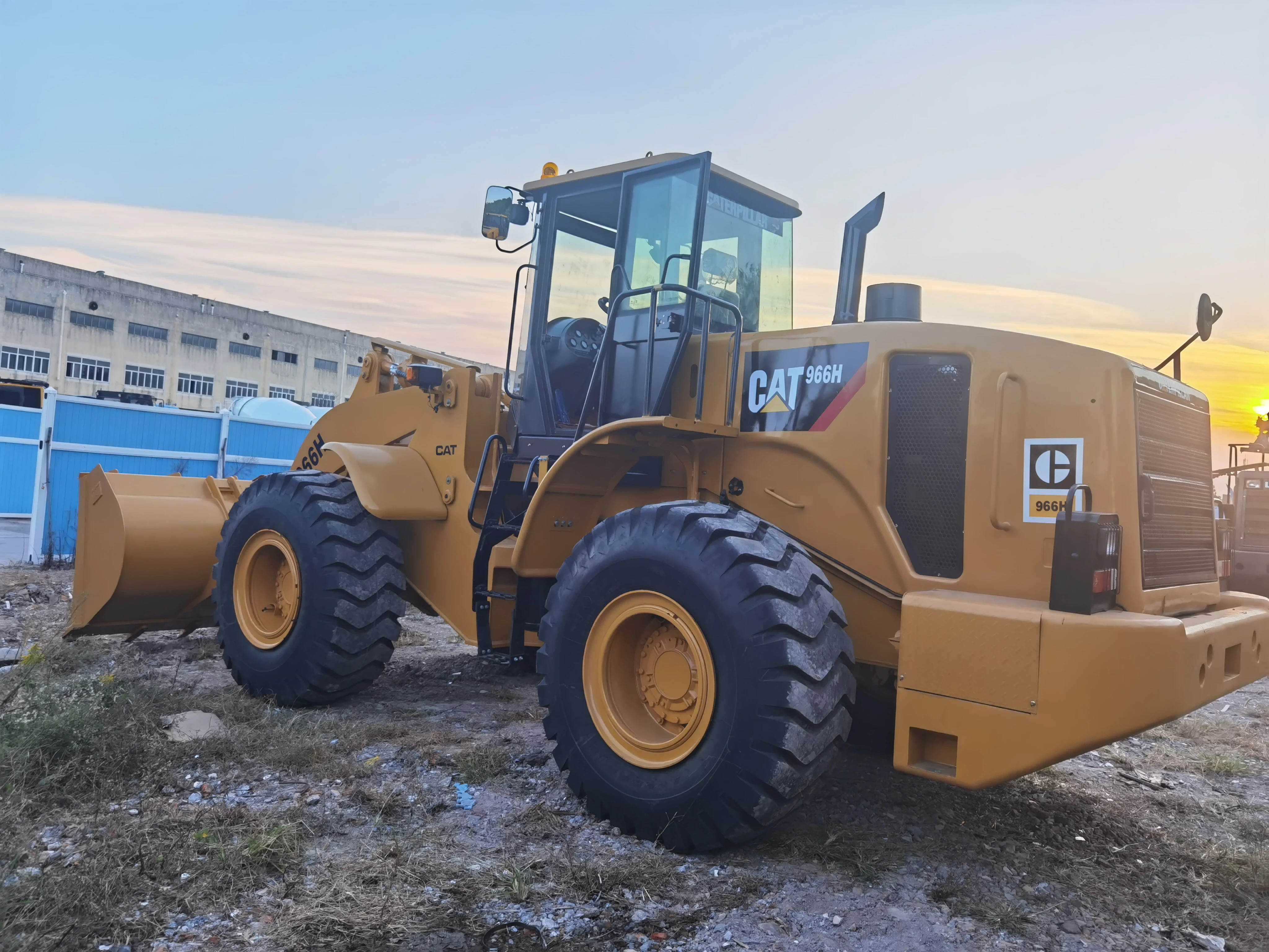 Japan made CAT 966H 980H 966F 938G 938F wheel loader used CAT 950G 962G 966E 966G 972H 980h 980k front loaders on sale